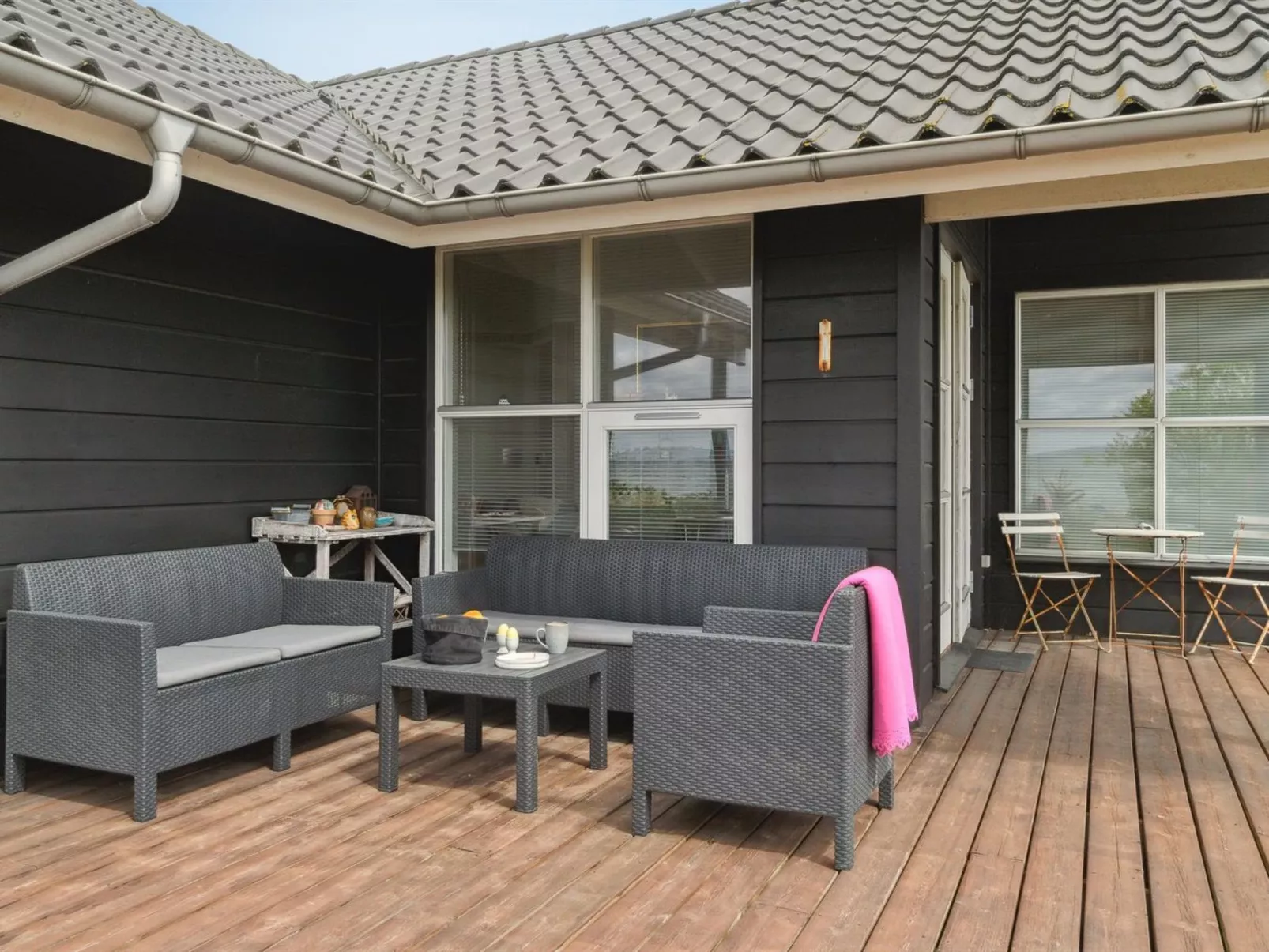 "Elspeth" - 25m from the sea-Buiten