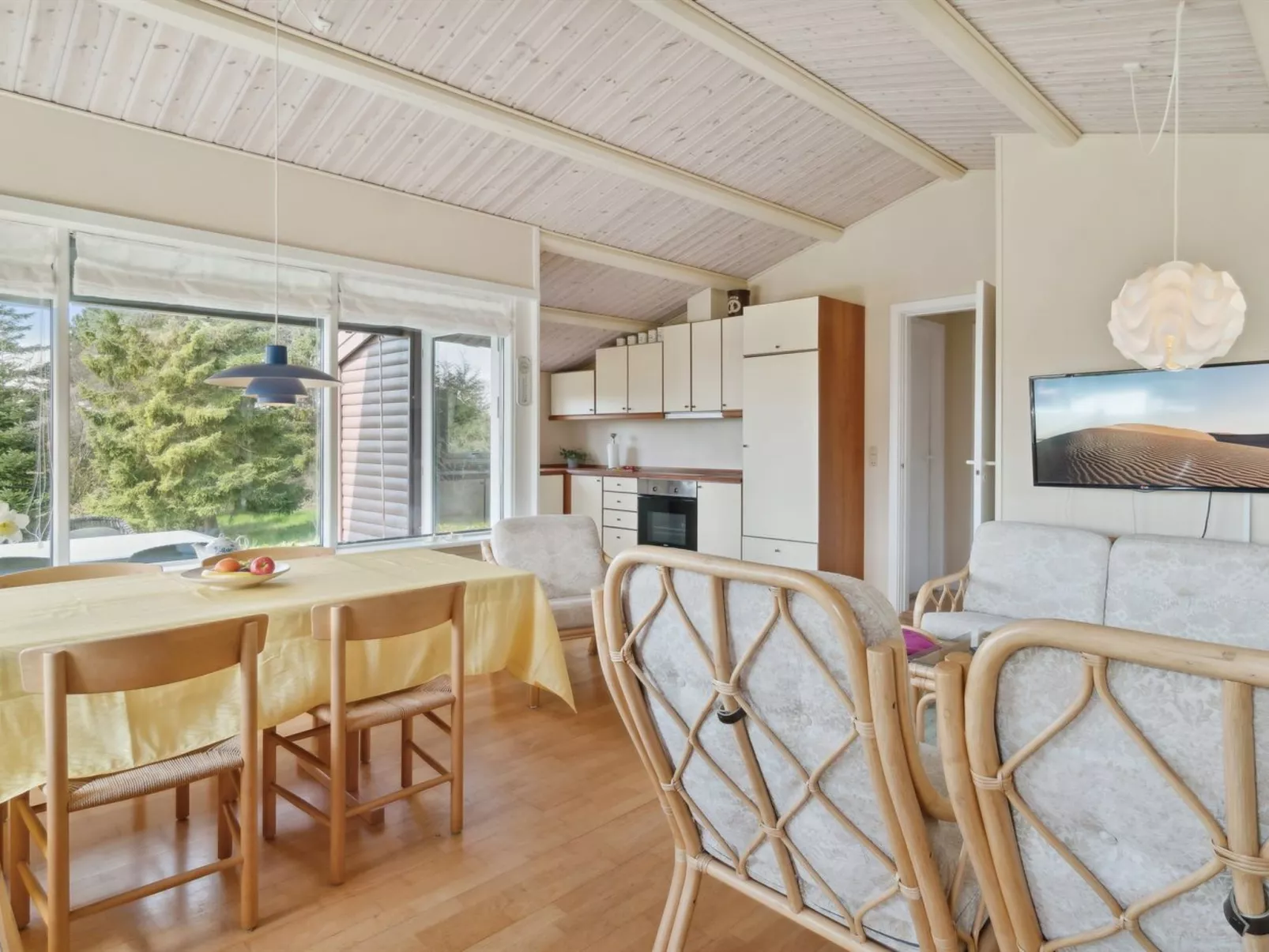 "Enita" - 350m from the sea-Binnen