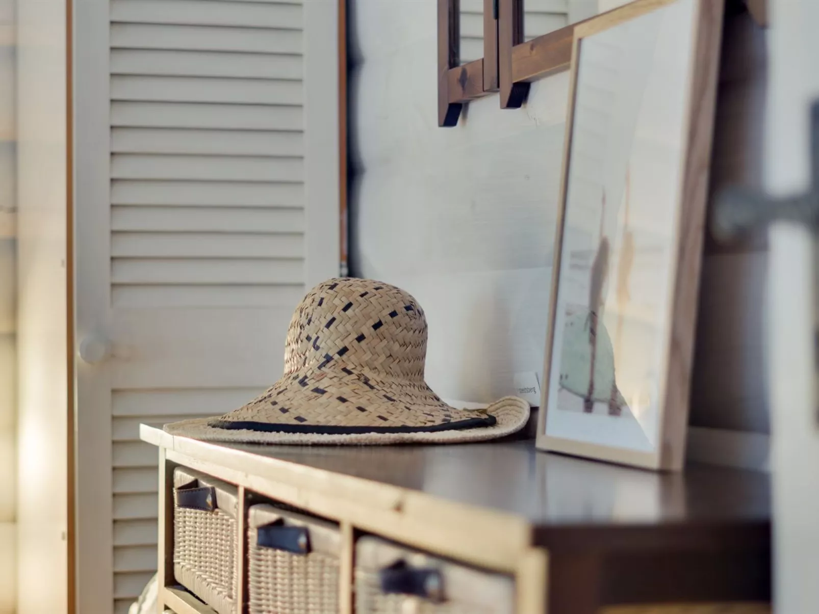 "Solfred" - 200m from the sea-Binnen