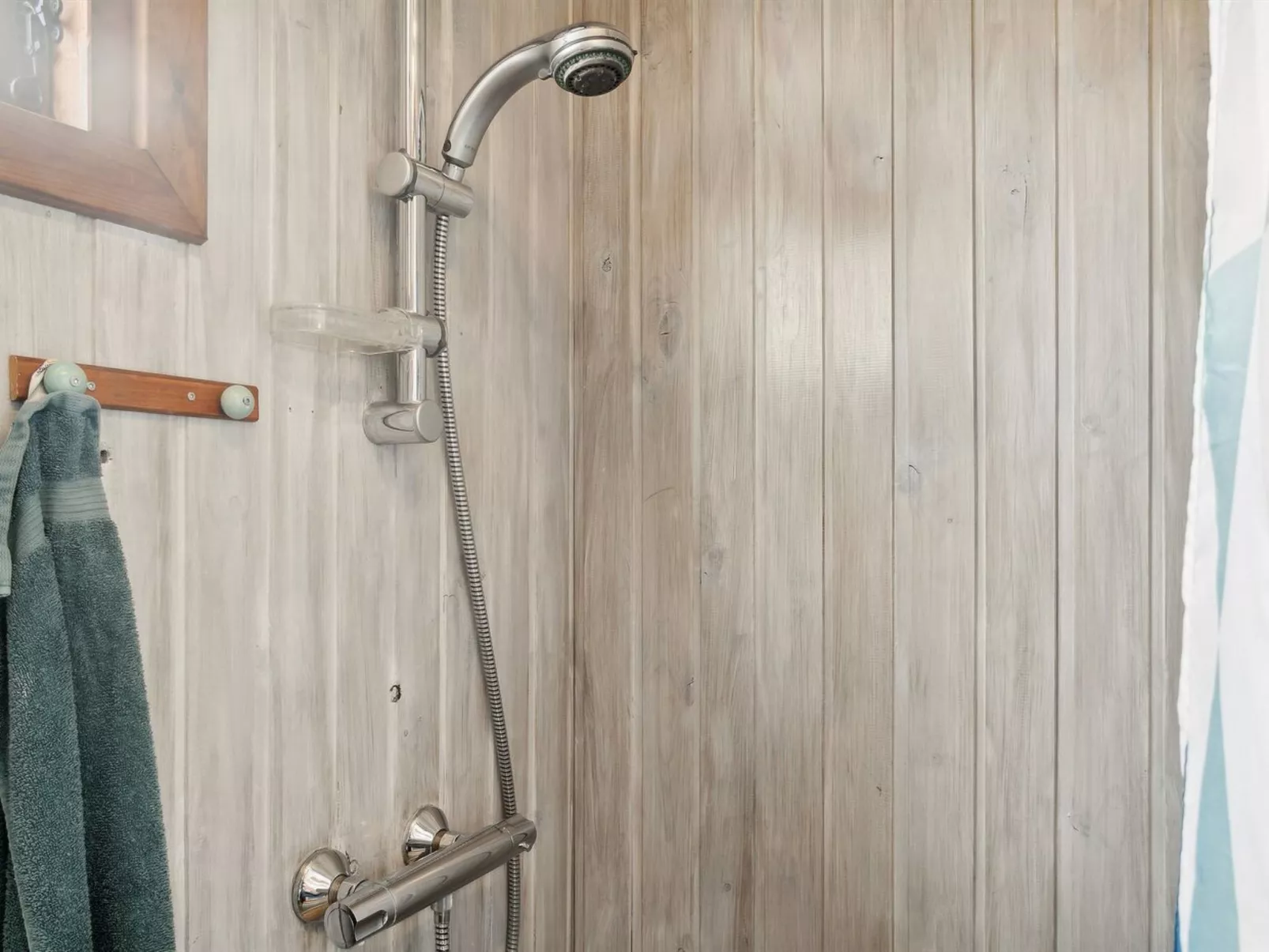 "Holmwith" - 200m from the sea-Binnen