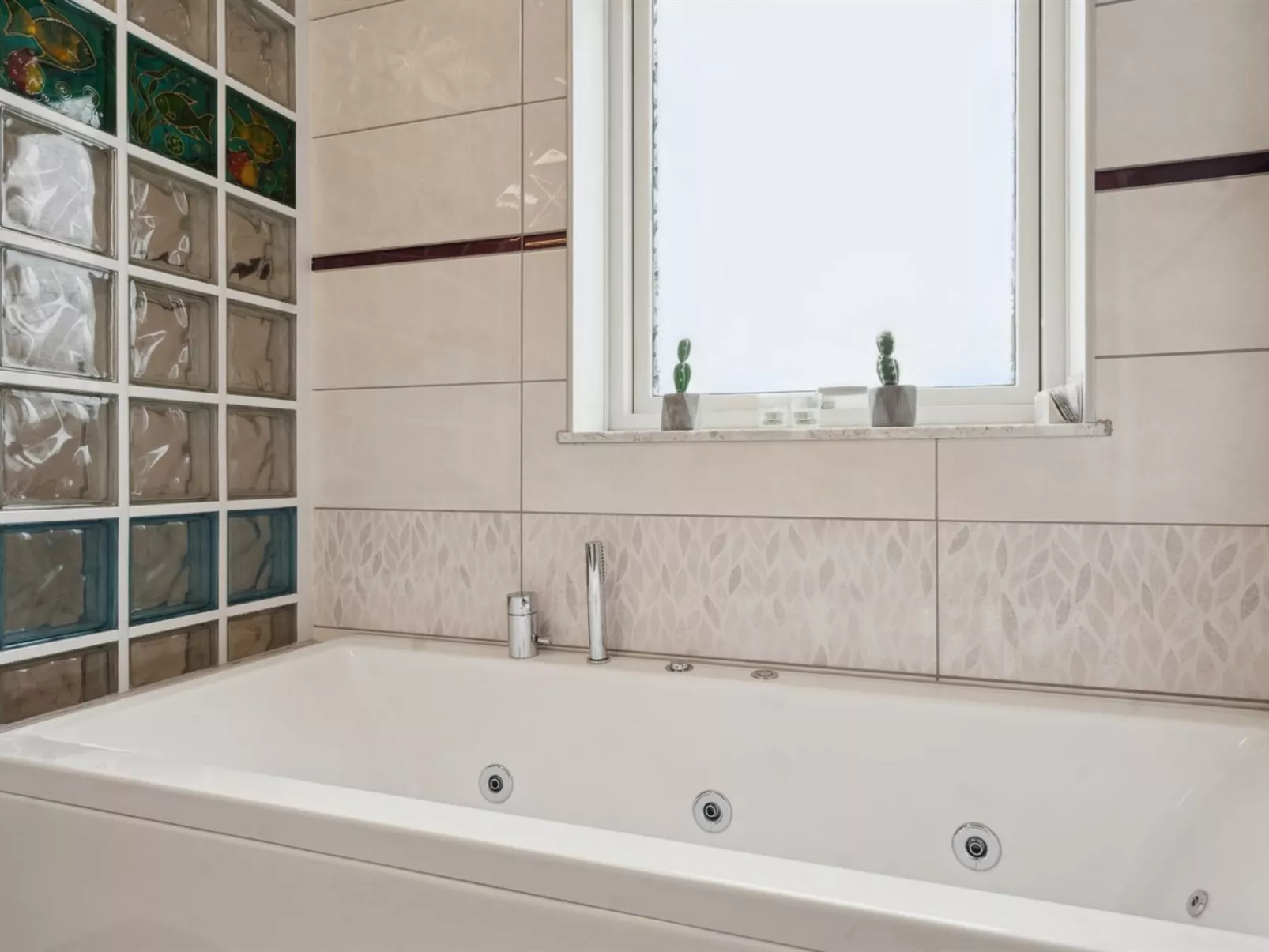 "Edo" - 575m from the sea-Binnen