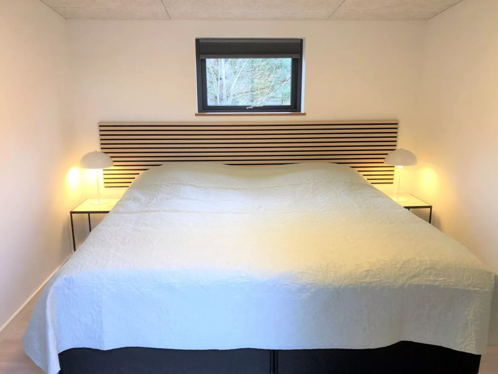 "Sune" - 175m from the sea-Binnen