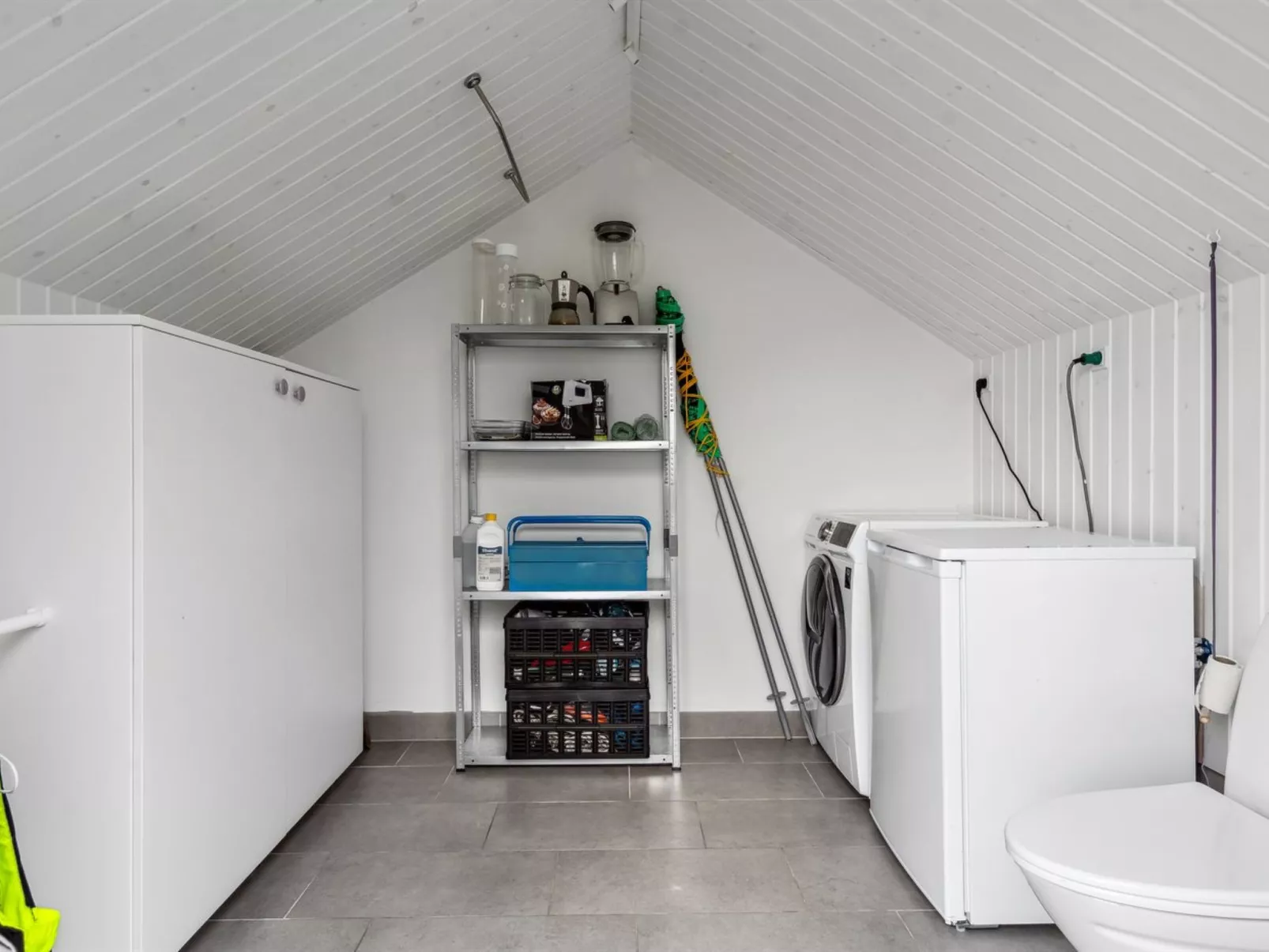 "Ofrath" - 5m from the sea-Binnen