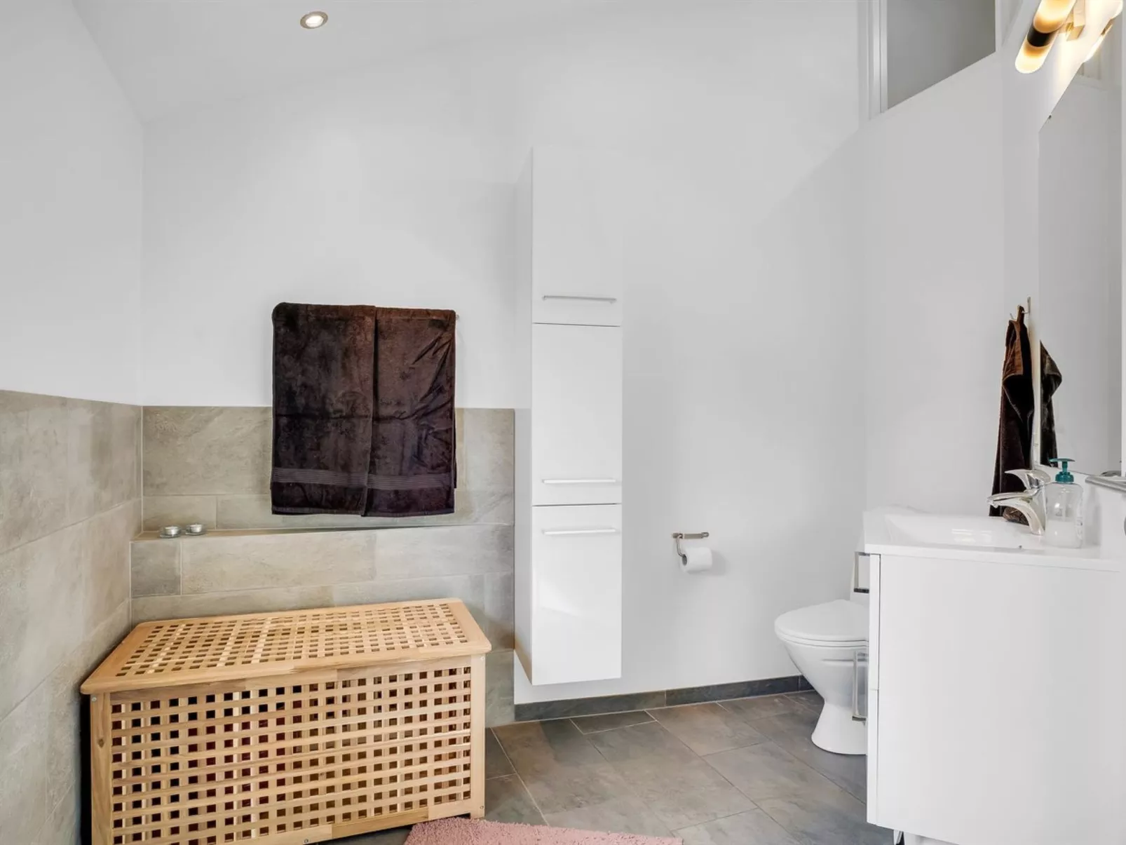 "Zuhra" - 250m from the sea-Binnen