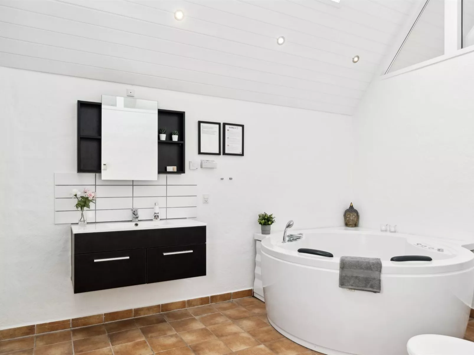 "Fania" - 500m from the sea-Binnen