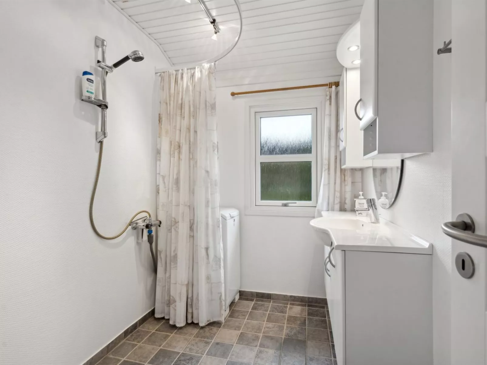 "Gudrun" - 250m from the sea-Binnen