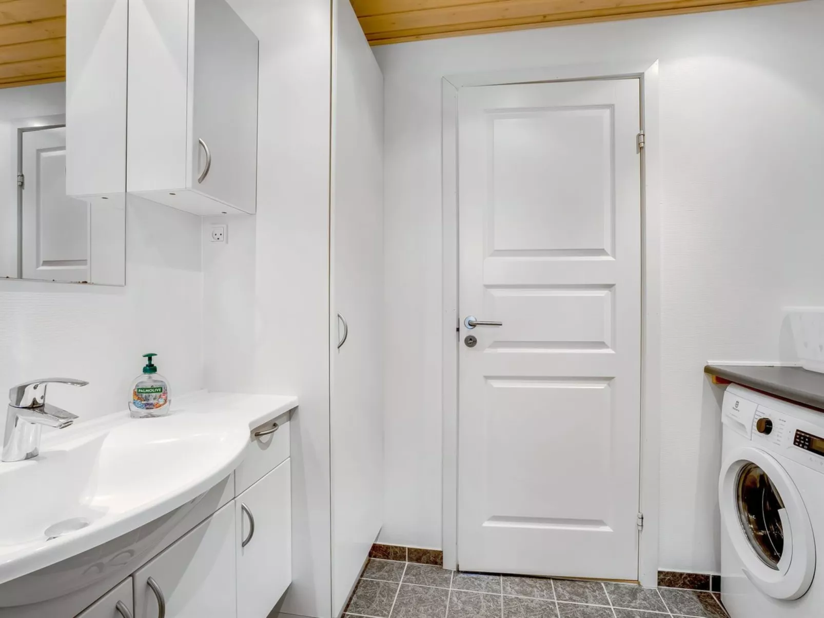 "Rohan" - 700m from the sea-Binnen