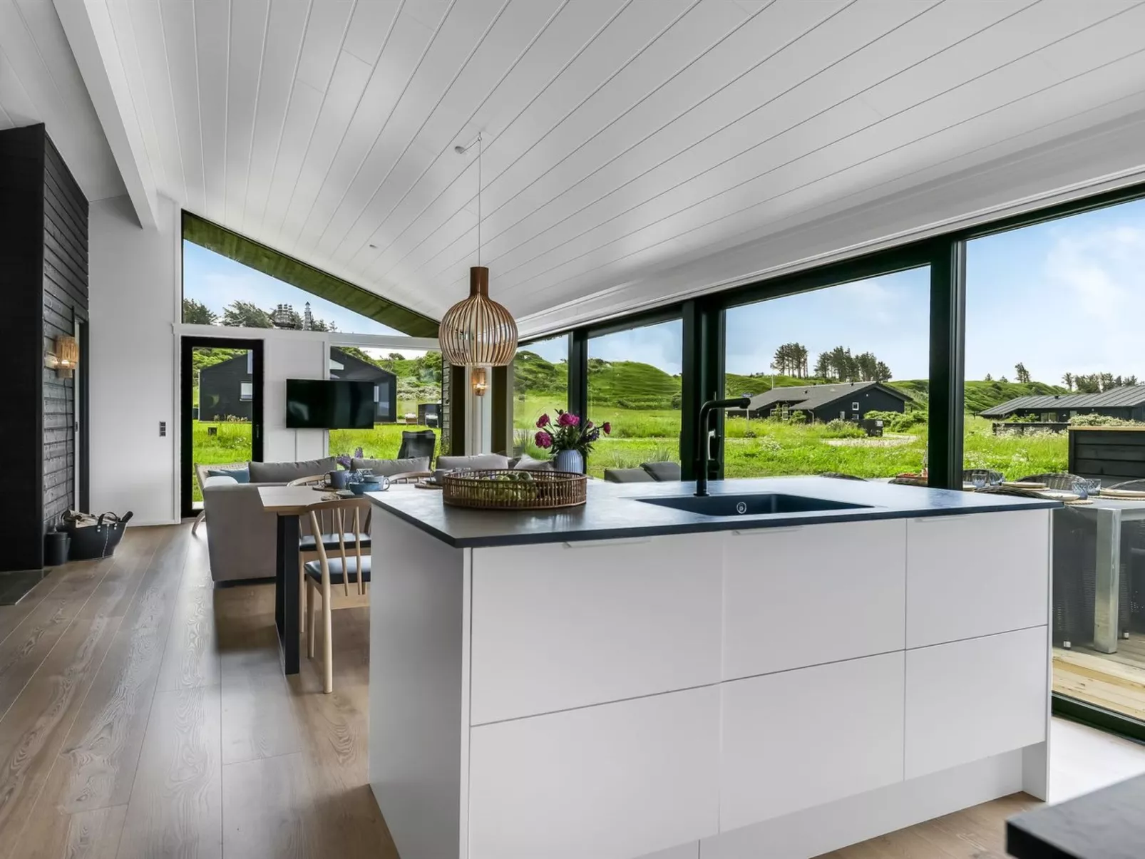 "Ata" - 400m from the sea-Binnen