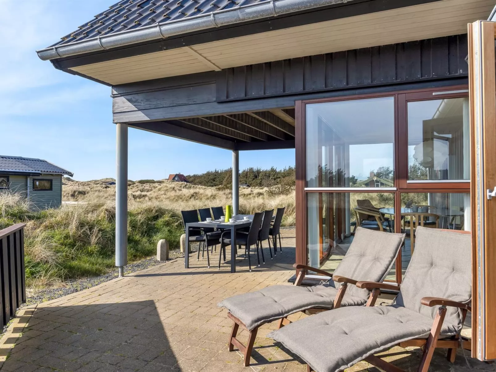 "Lilie" - 350m from the sea-Buiten