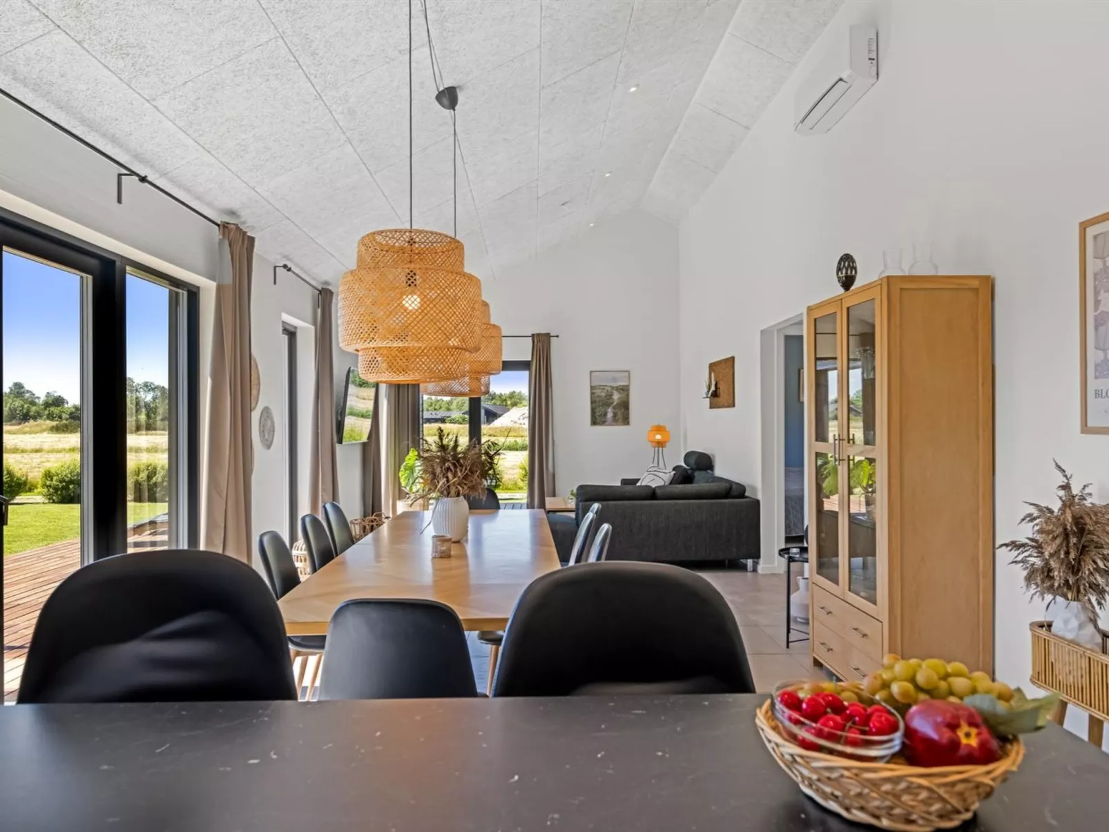 "Syni" - 450m from the sea-Binnen