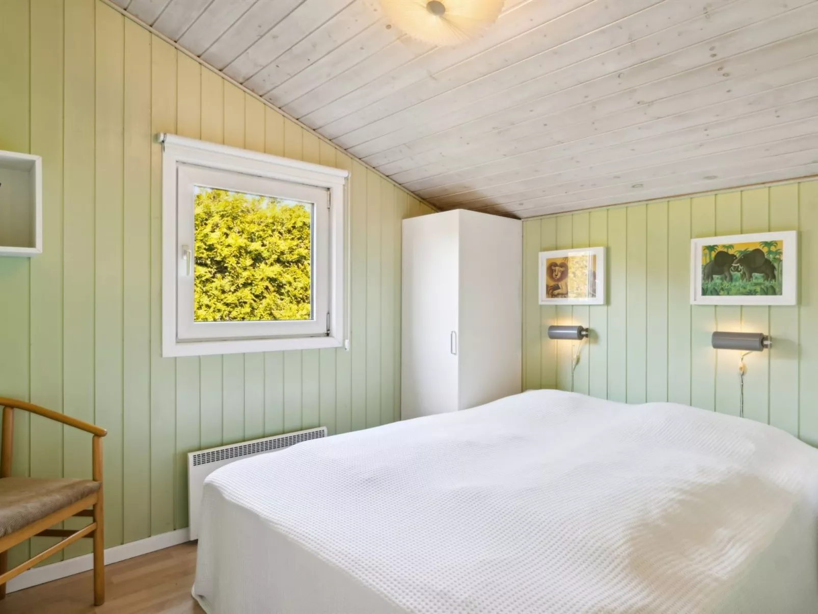 "Amiira" - 500m from the sea-Binnen