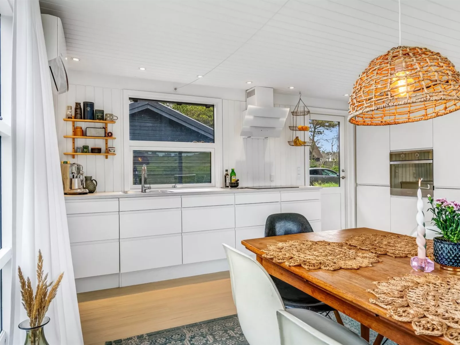 "Mintha" - 400m from the sea-Binnen