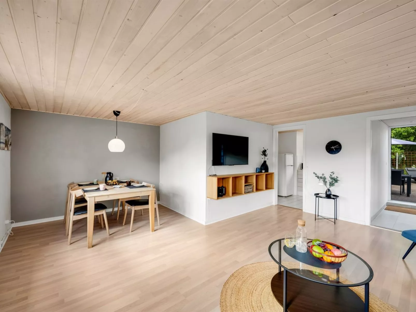 "Eino" - 150m from the sea-Binnen