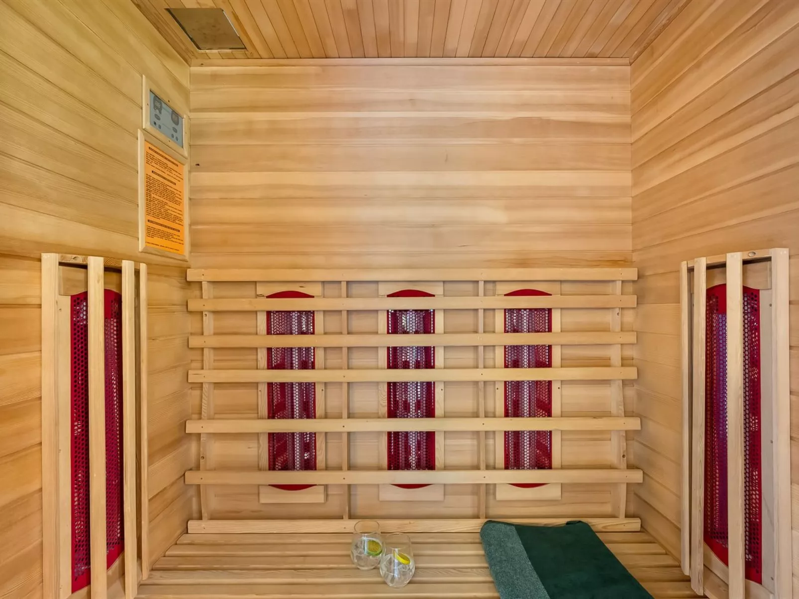 "Birette" - 1.2km from the sea-Binnen