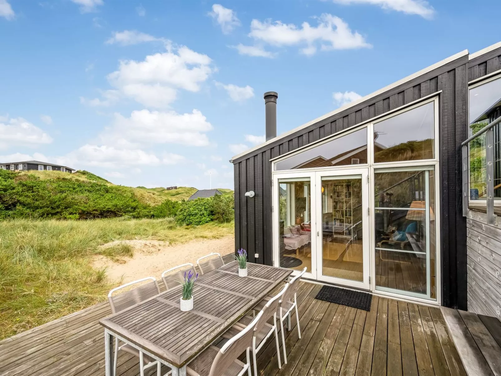 "Paaske" -  from the sea-Buiten