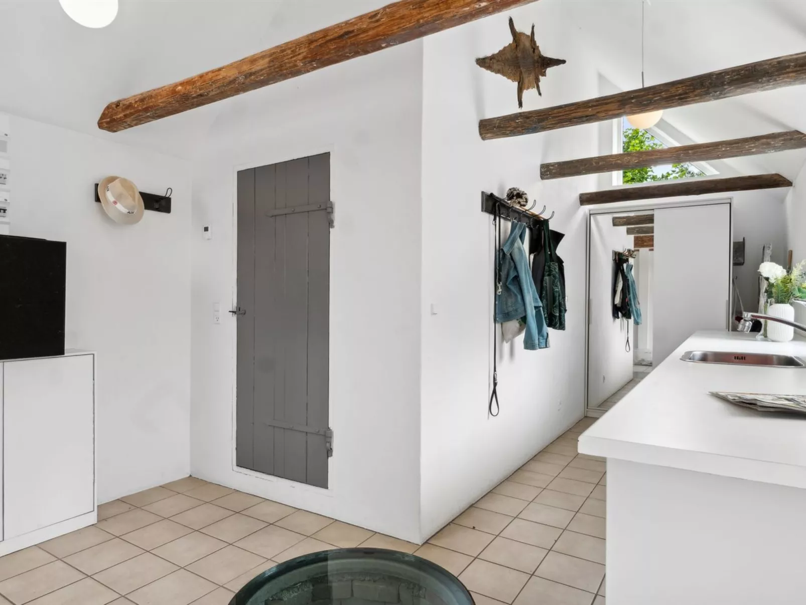 "Keyla" - 2.3km from the sea-Binnen