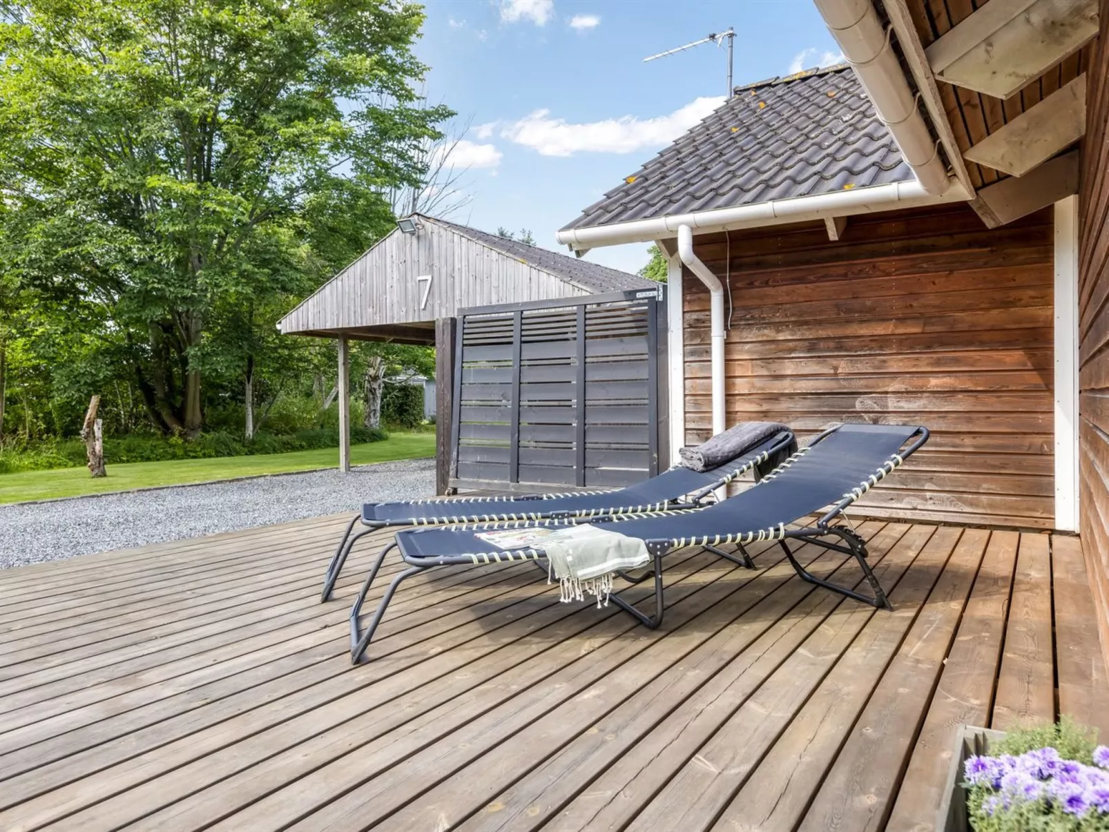 "Sylwia" - 250m to the fjord-Buiten