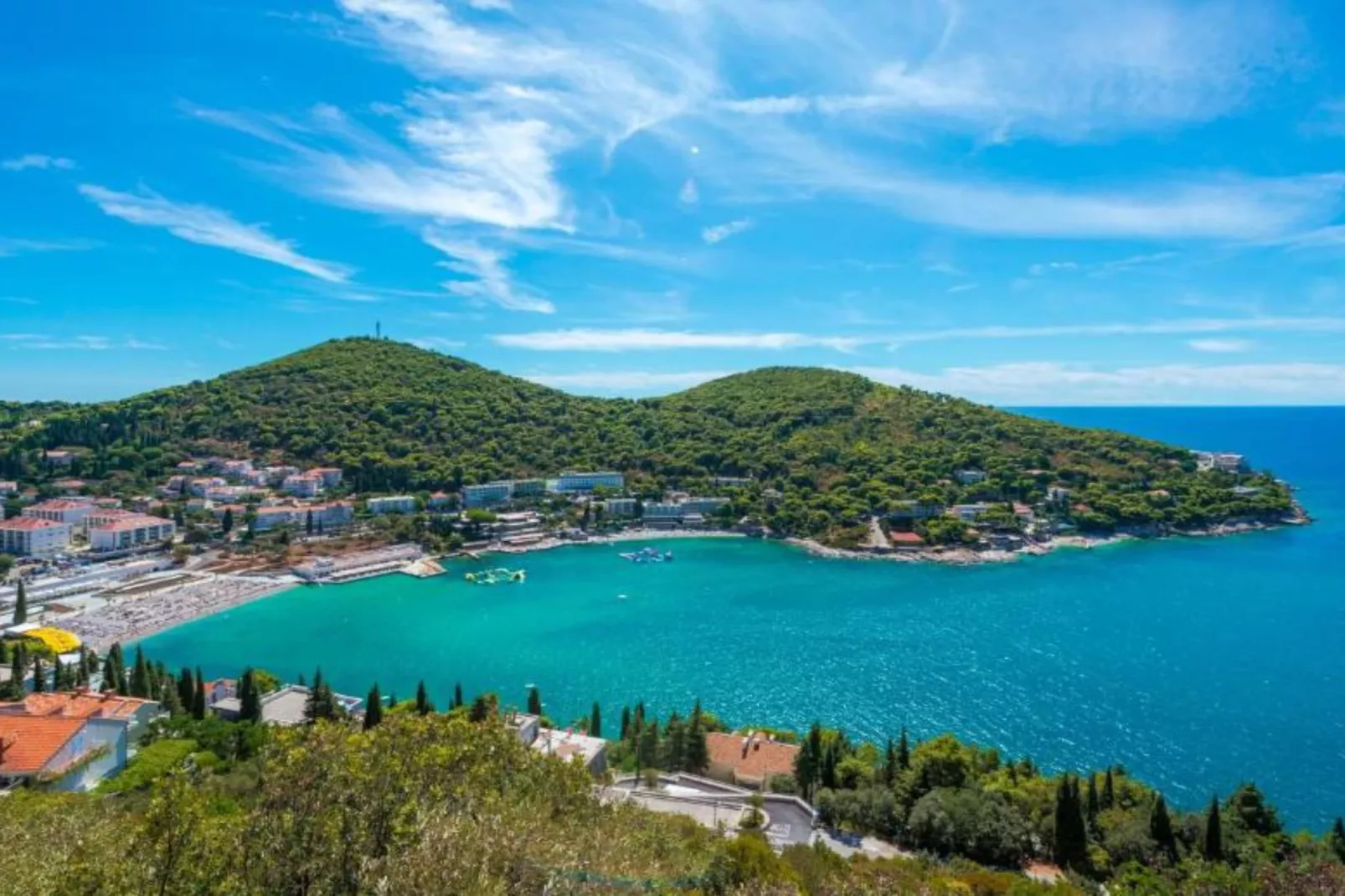 Apartments Aura - Comfort Studio Apartment 1 with shared swimming pool-Sfeer