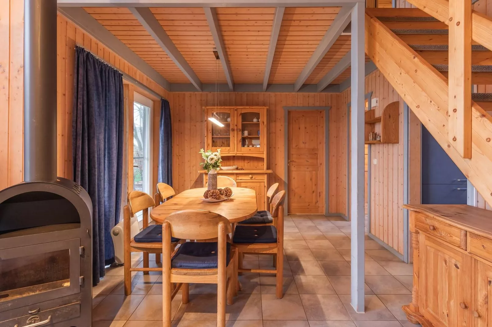 Ferienhaus Seeschwalbe-Classic 90 qm 41-Eetkamer