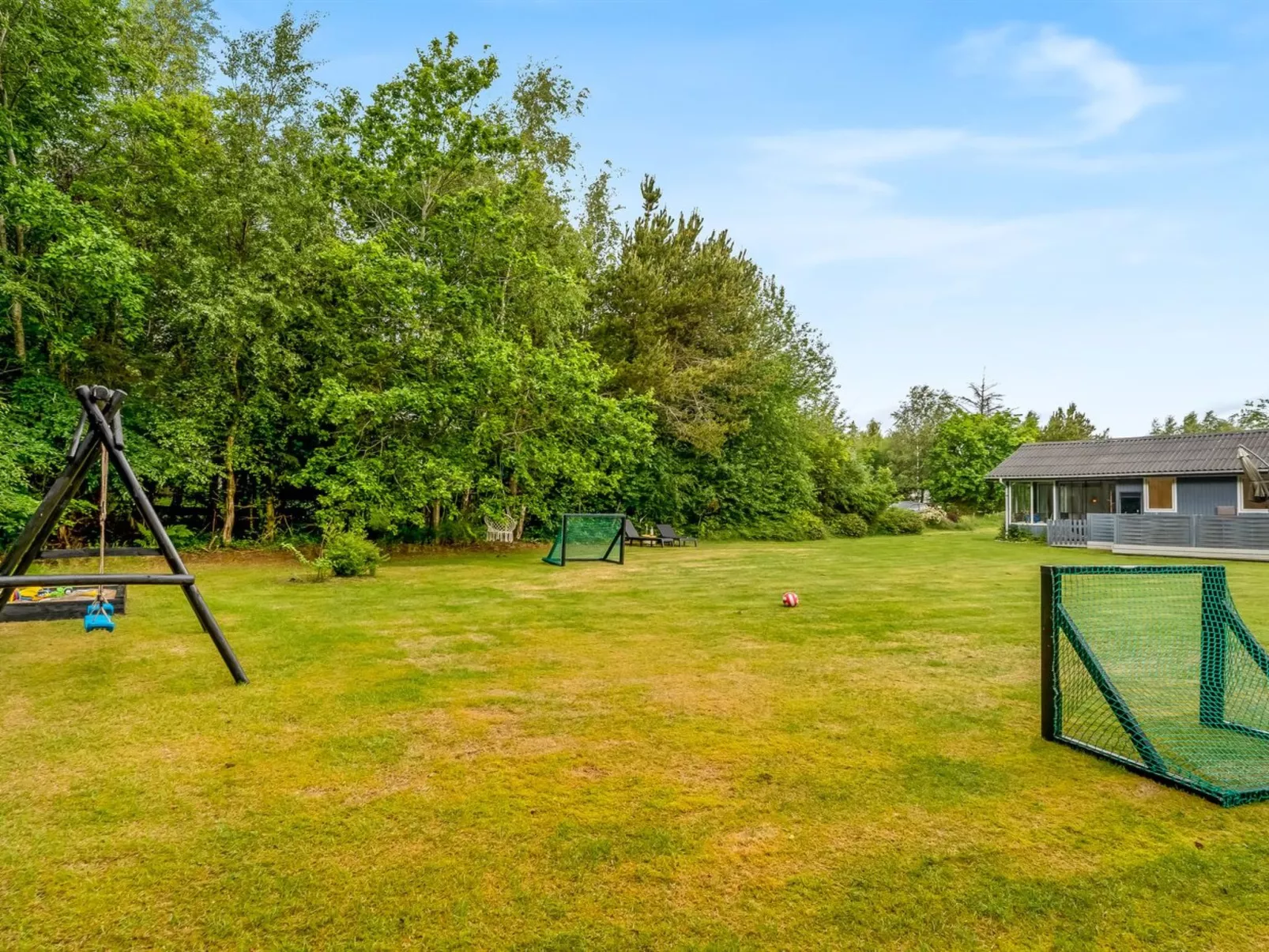 "Feenja" - 800m from the sea-Buiten