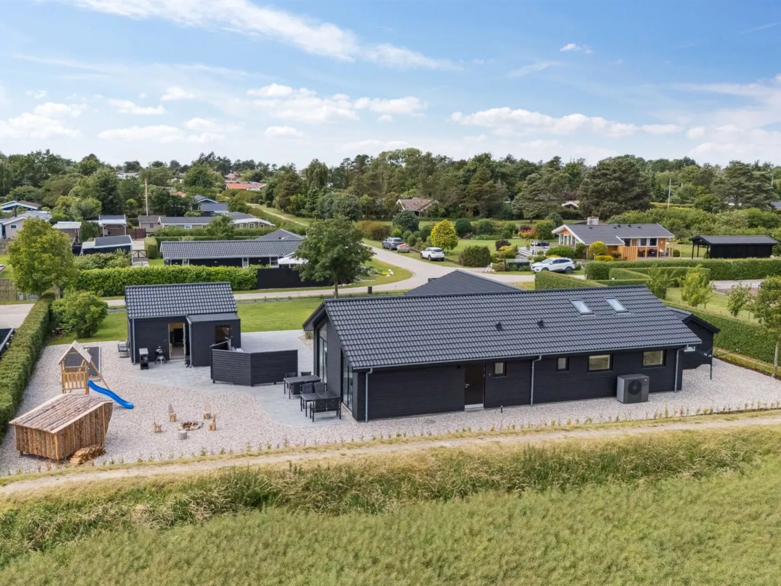 "Christian" - 600m from the sea-Buiten