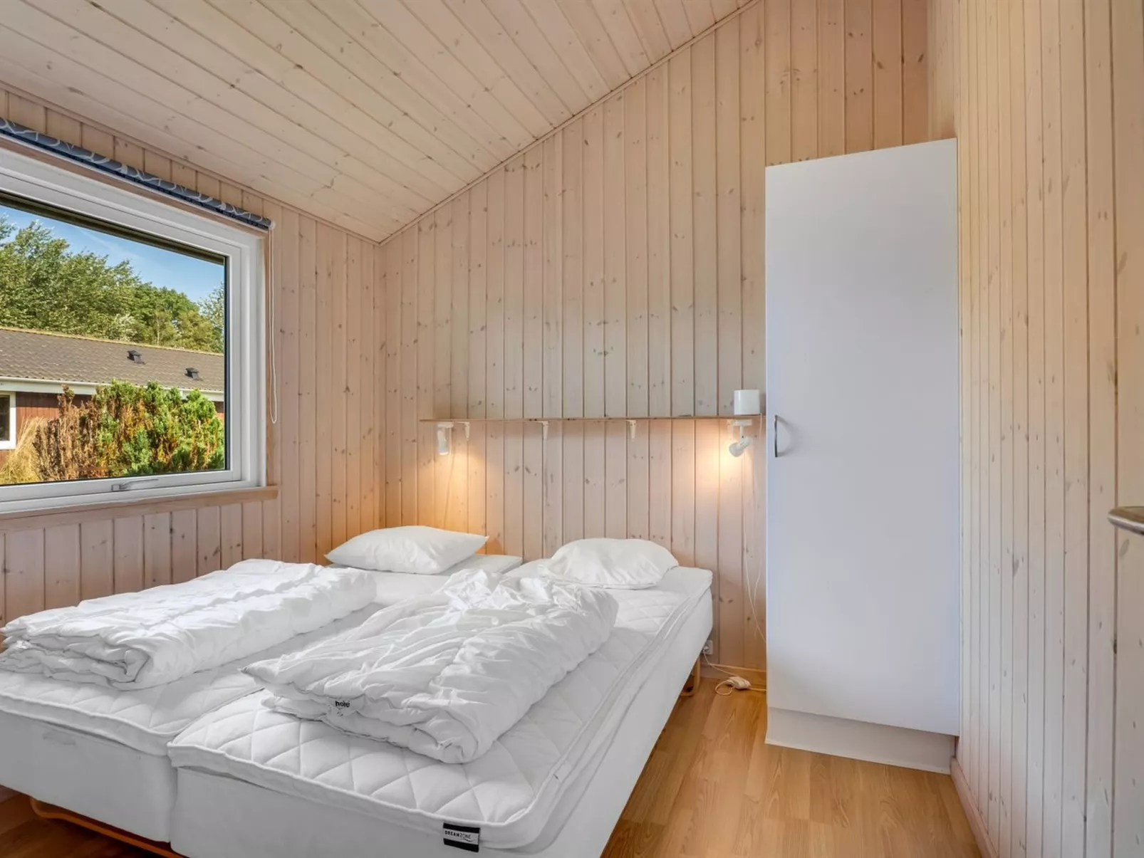 "Alvina" - 45m from the sea-Binnen