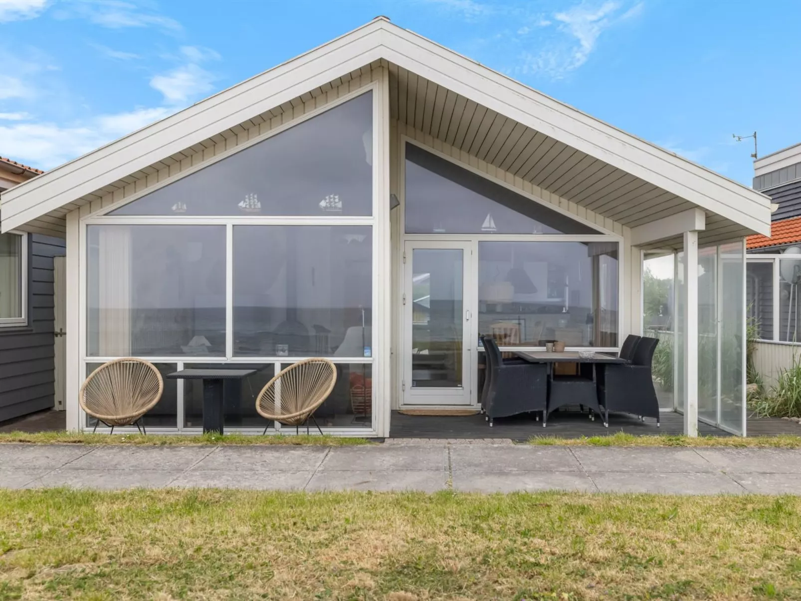 "Aswith" - 5m from the sea-Buiten