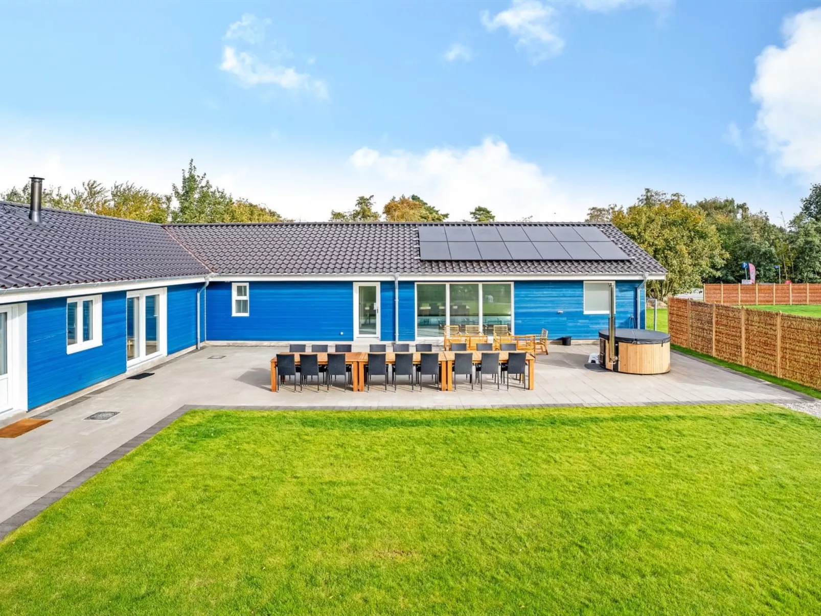 "Rajna" - 250m from the sea-Buiten