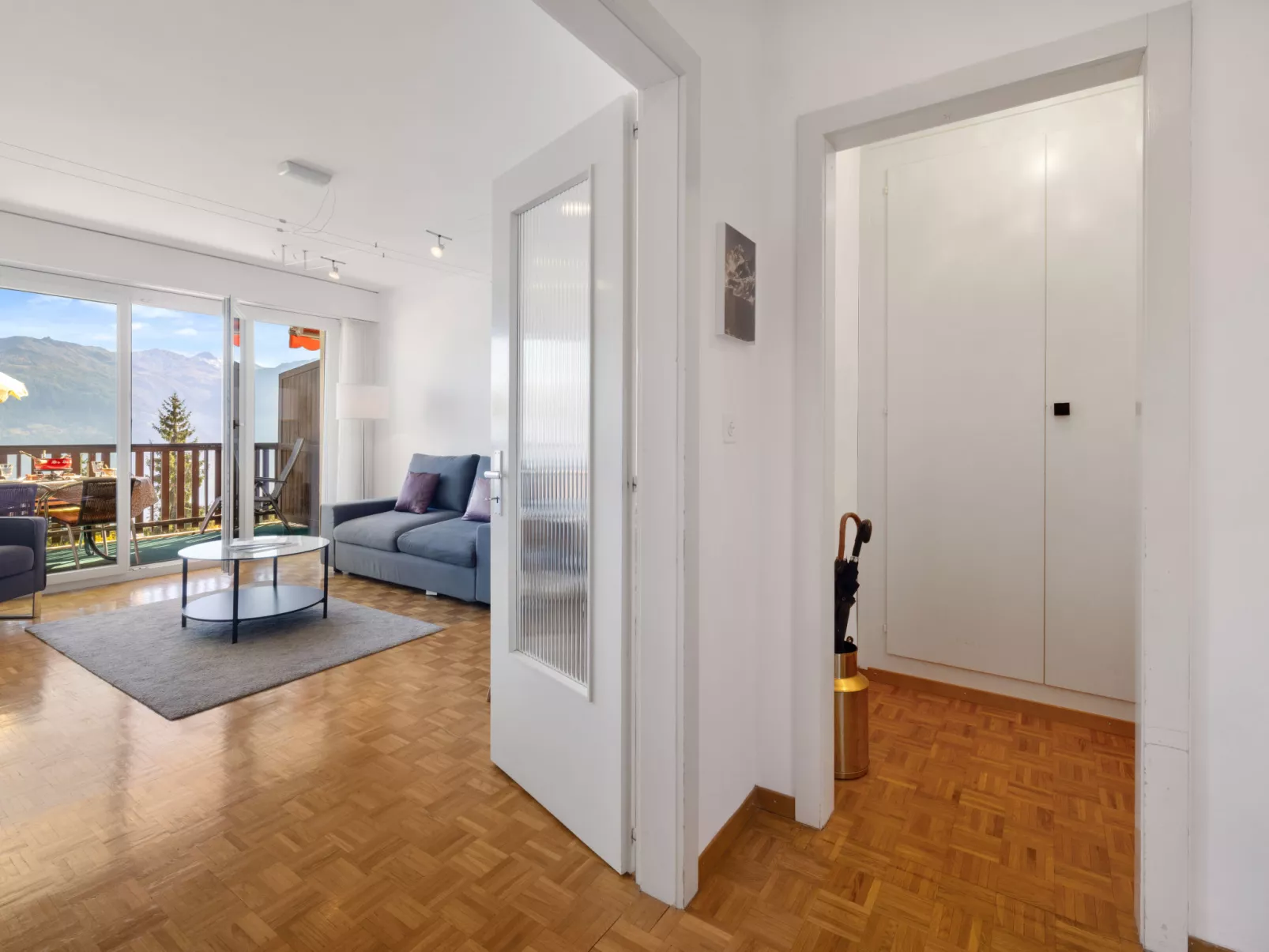 Marigny Dent-Blanche 25-Binnen