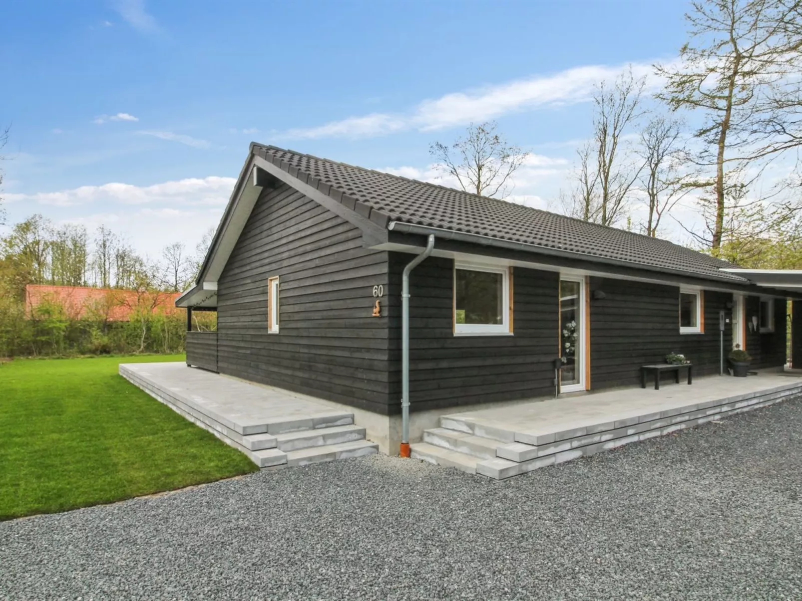 "Solvejg" - 30km from the sea-Buiten