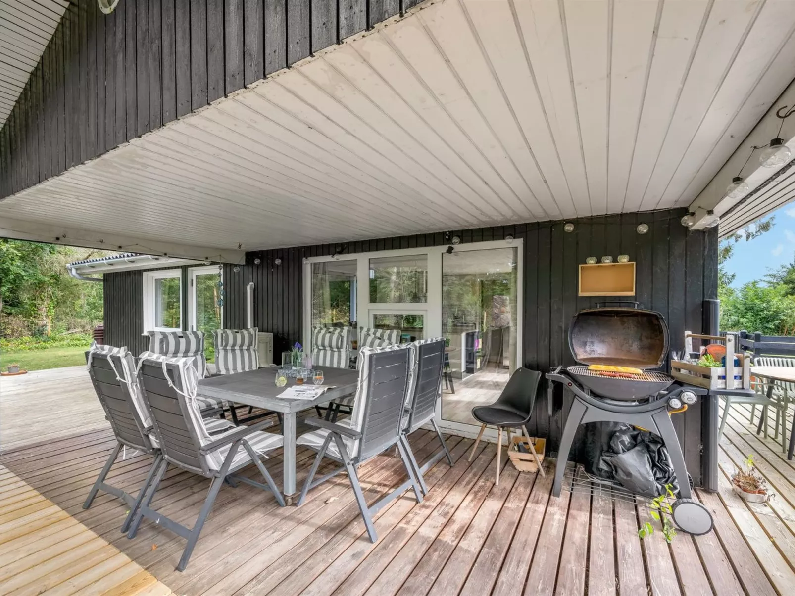 "Tiina" - 500m to the fjord-Buiten