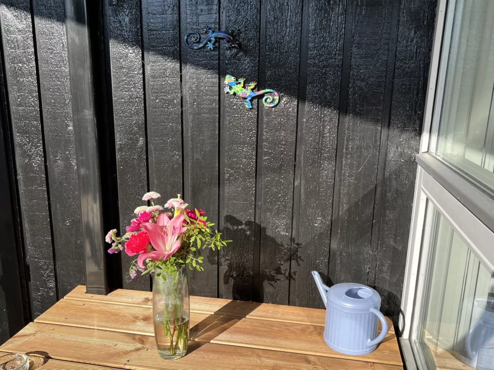 "Ronja" - 100m to the fjord-Buiten