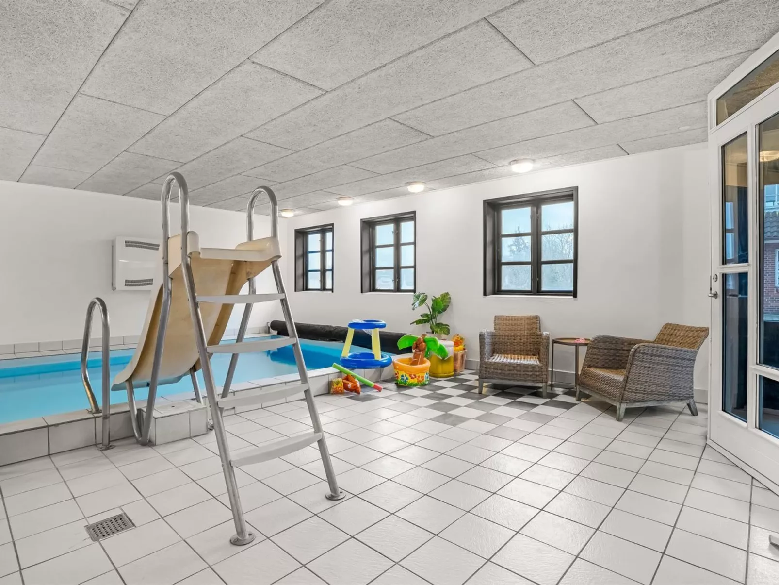 "Star" - 200m to the fjord-Buiten