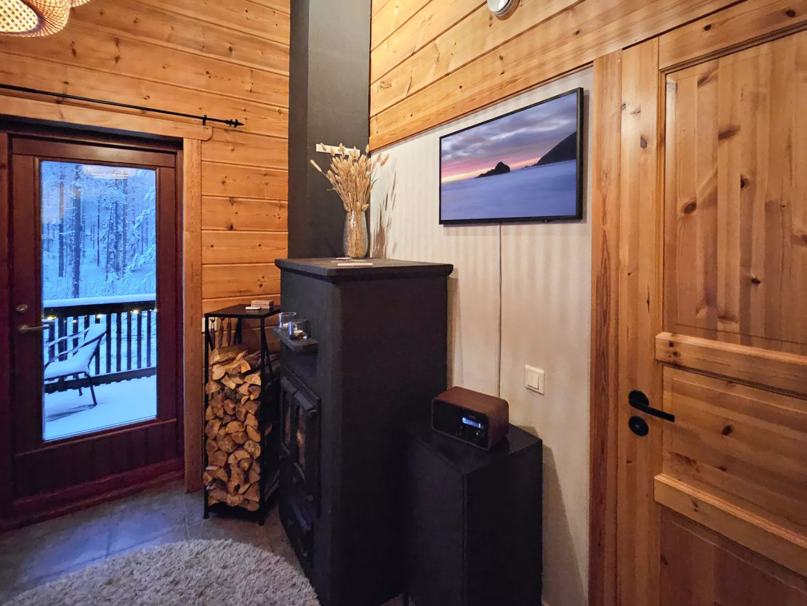 Rovarakka 1 b-Binnen