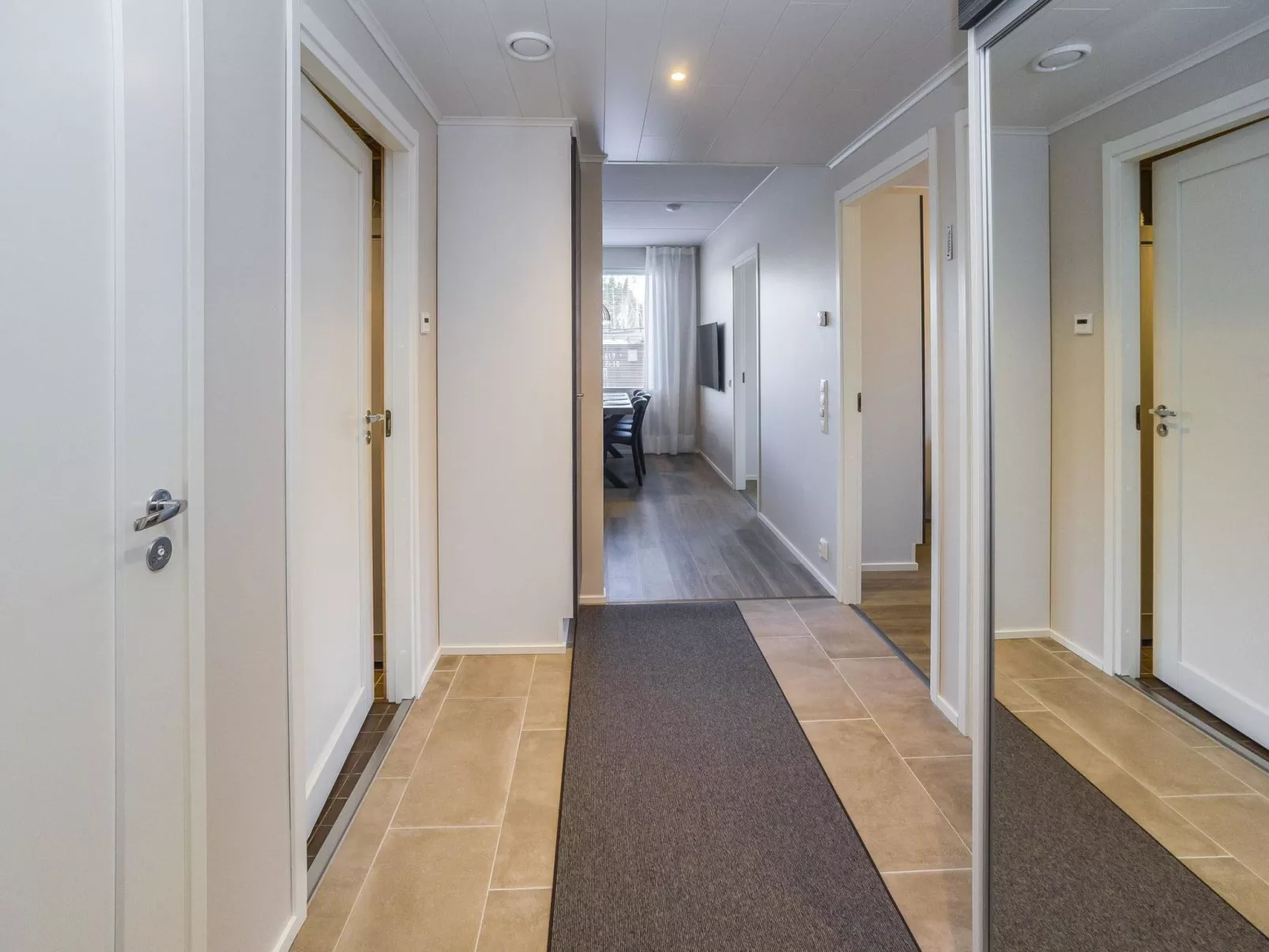 Levistar vi as. 6108-Binnen