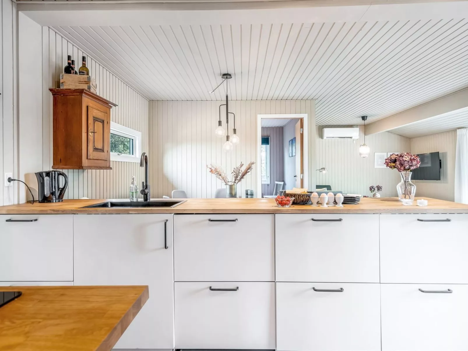 "Anline" -  from the sea-Binnen