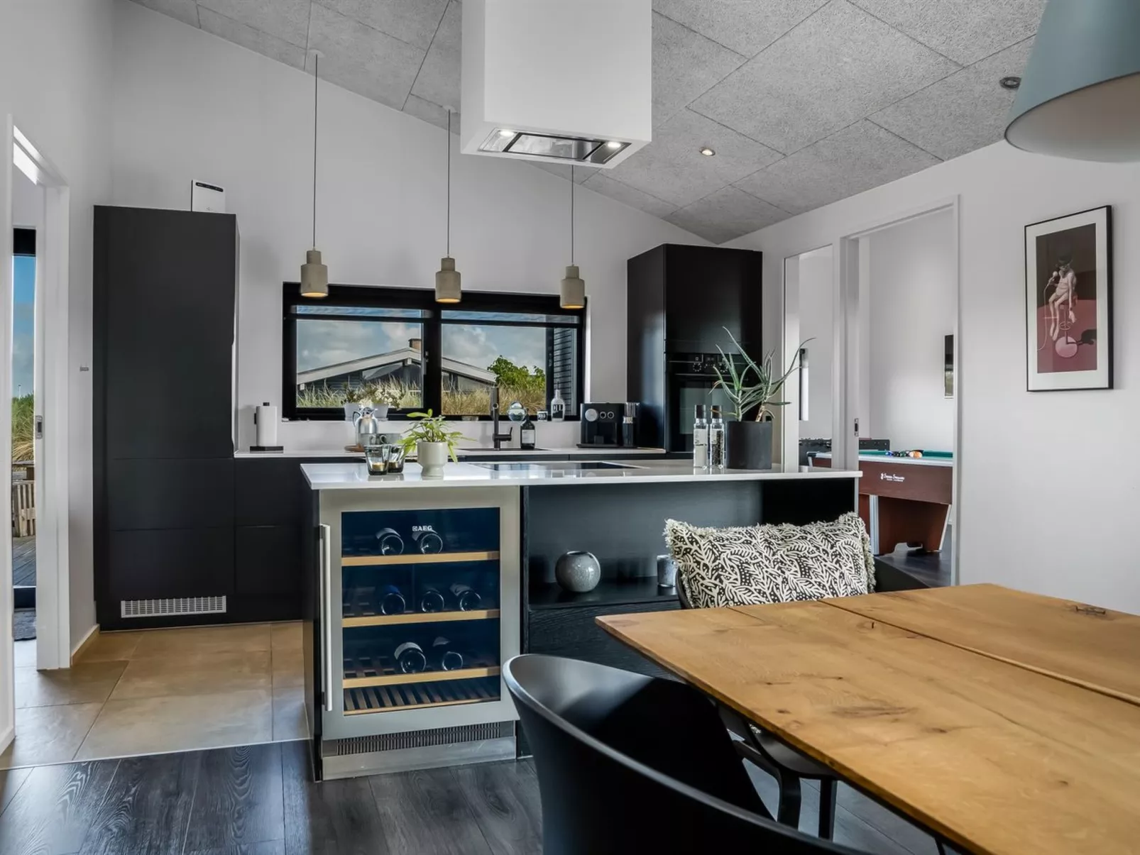 "Eriksine" - 750m from the sea-Binnen