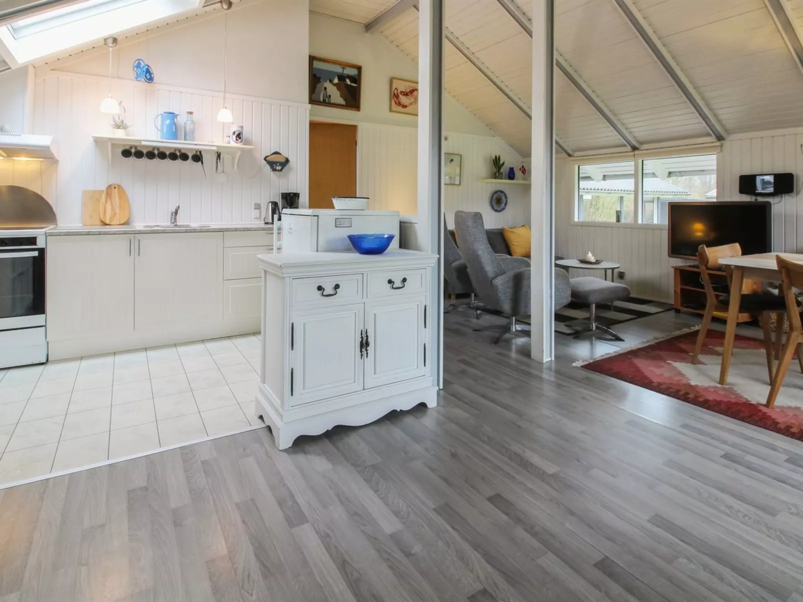 "Rosalie" - 29km from the sea-Binnen