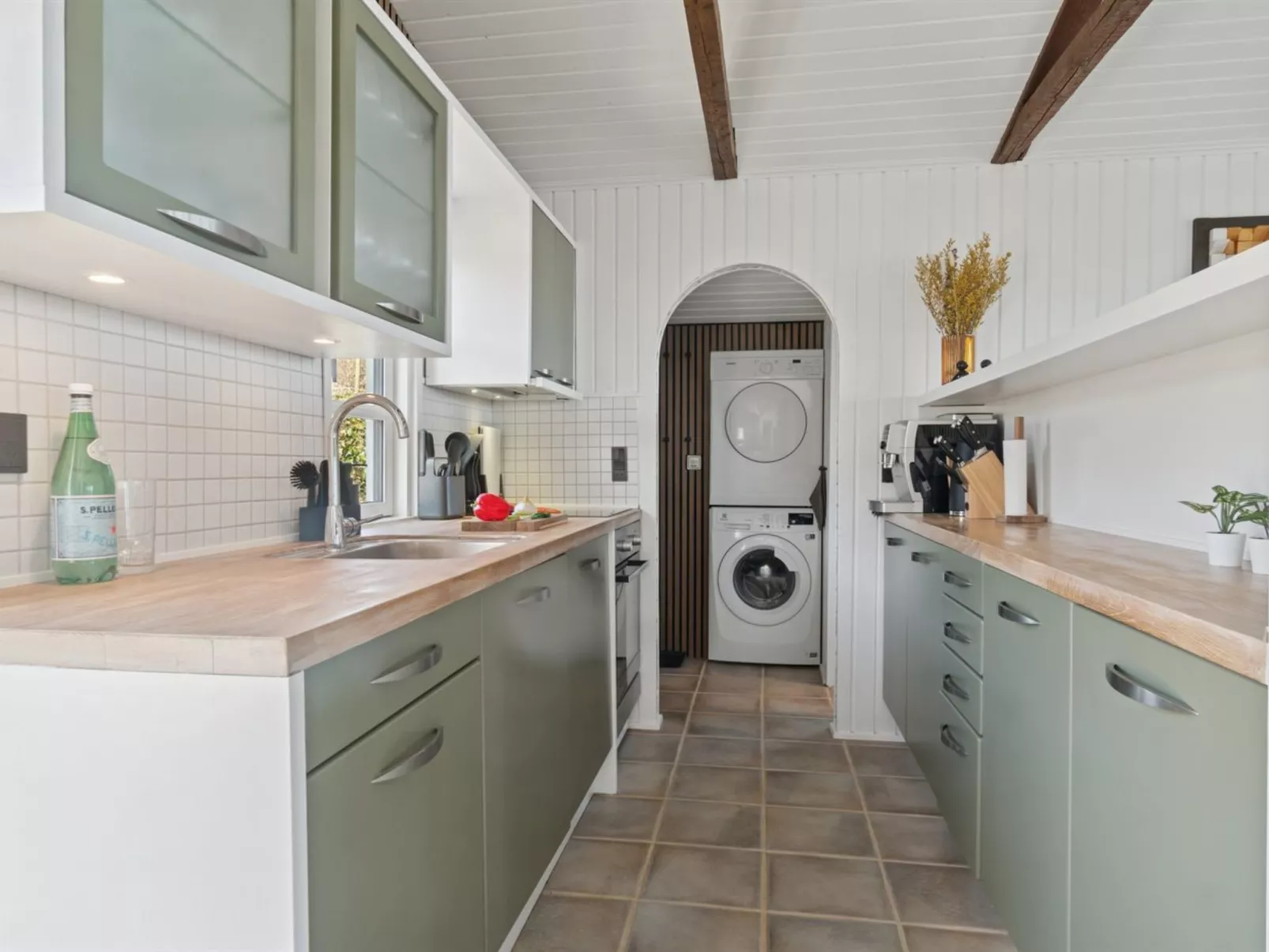 "Gesine" - 50m to the fjord-Binnen