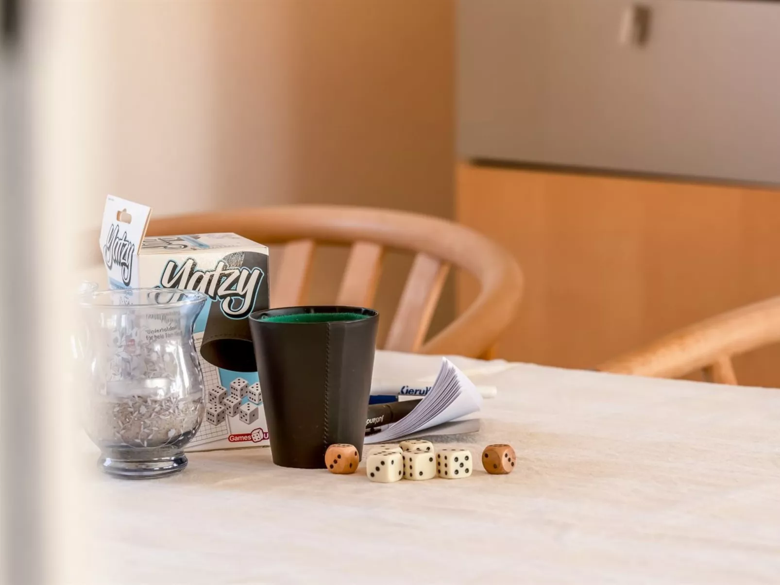 "Bara" -  from the sea-Binnen