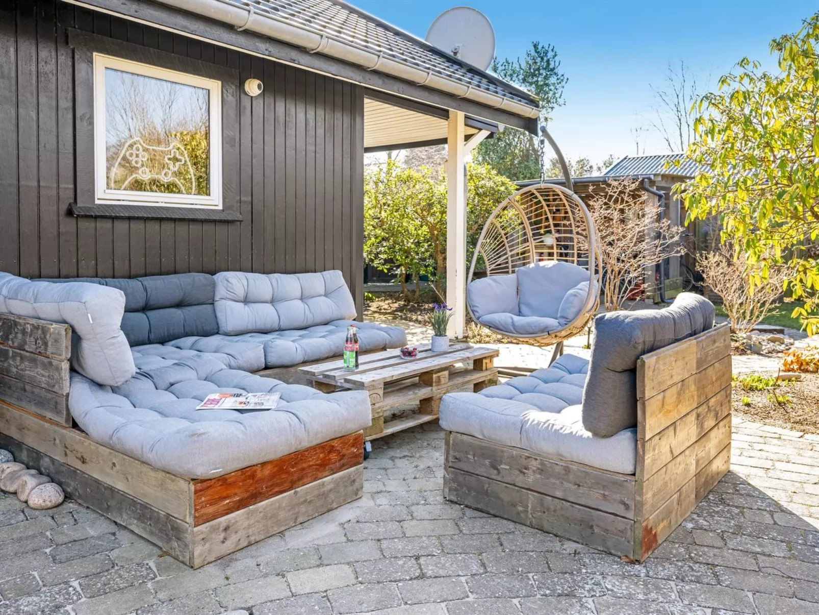 "Hughe" - 1.3km from the sea-Buiten