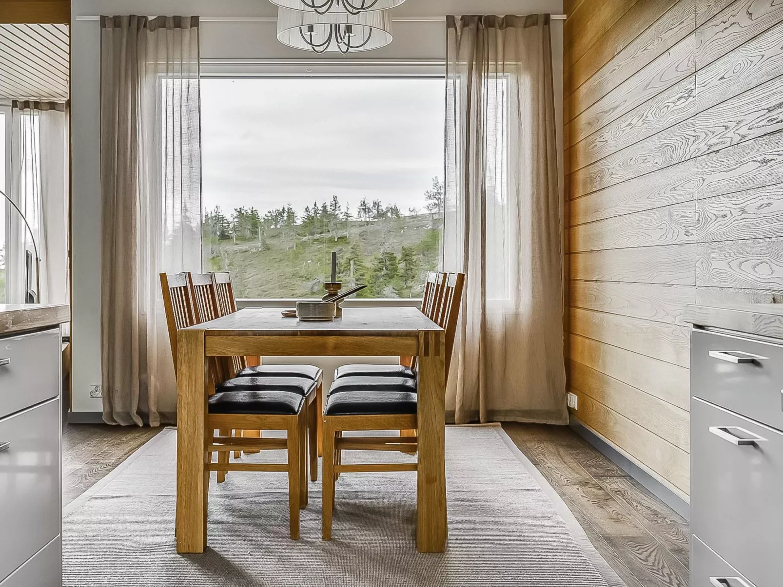 Rukavuorenhuippu 23 b-Binnen