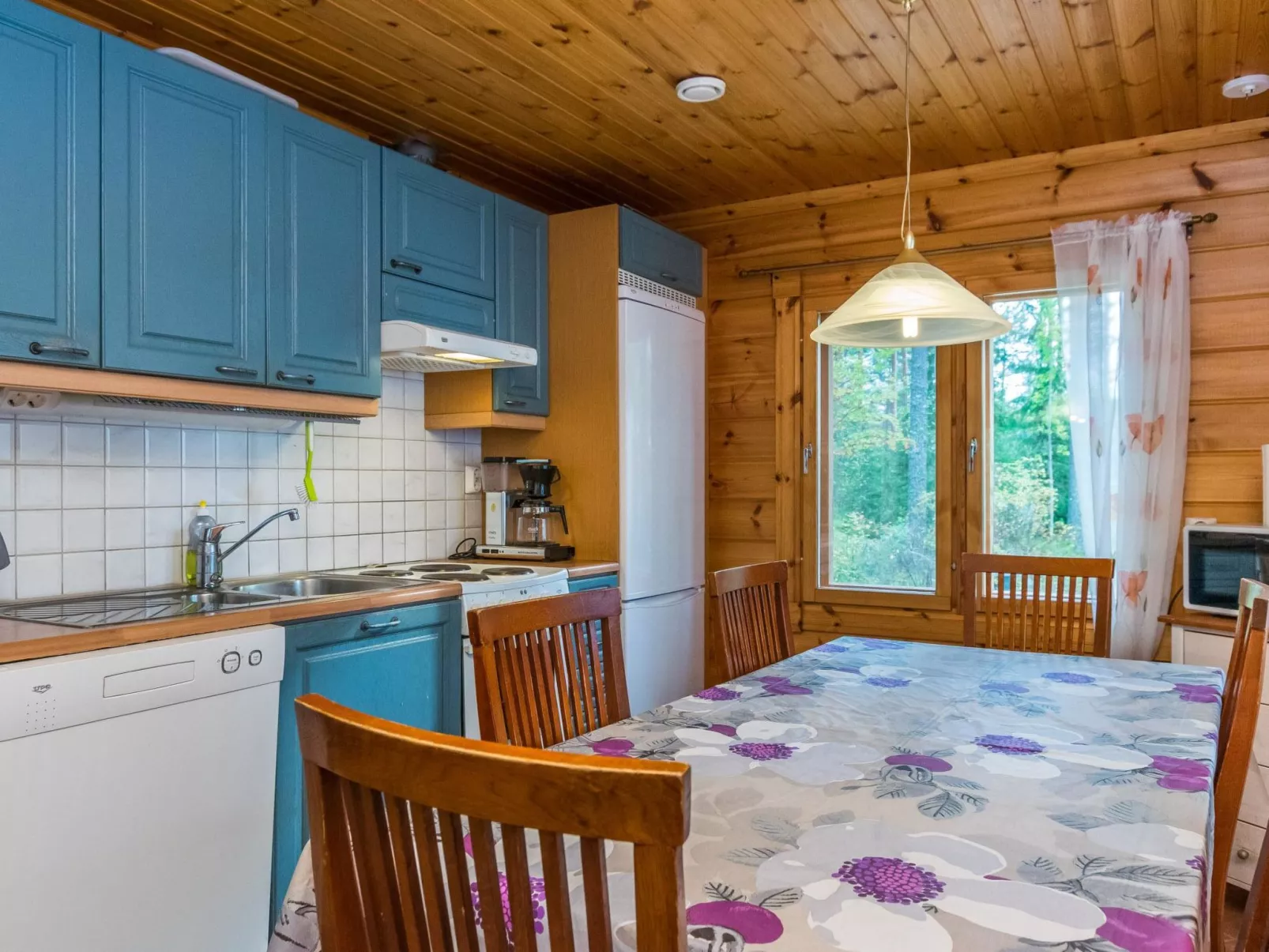 Metsola / huilinpaikka-Binnen