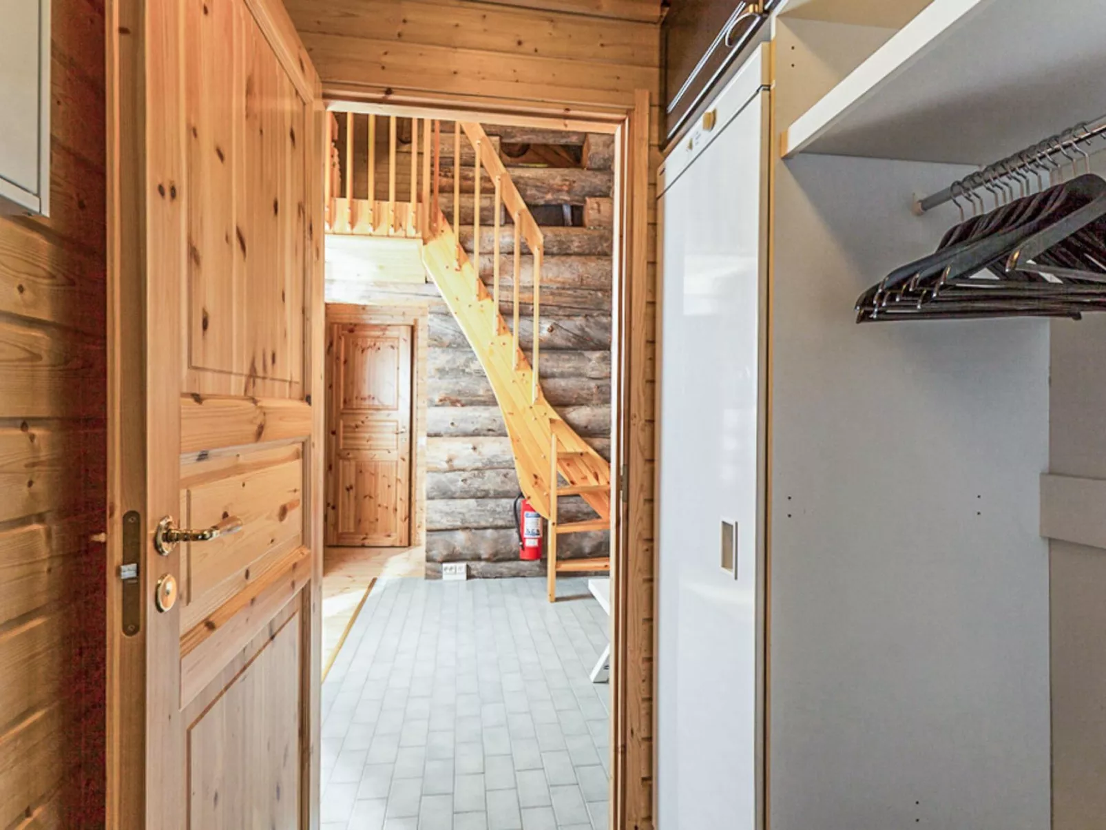 Hillankukka 5-Binnen