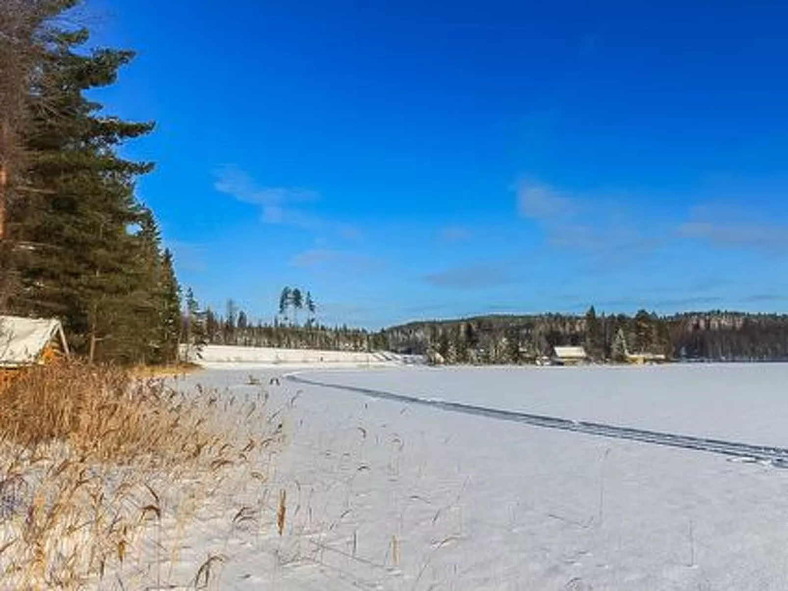 Keitaanniemen lomamökki-Binnen