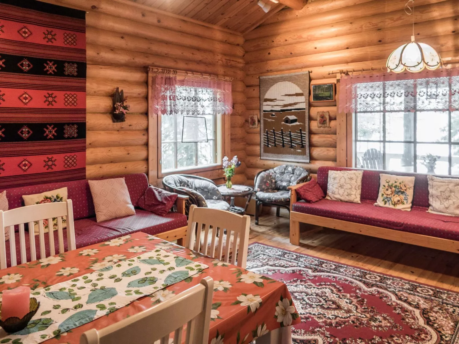 Huotarin mökki-Binnen