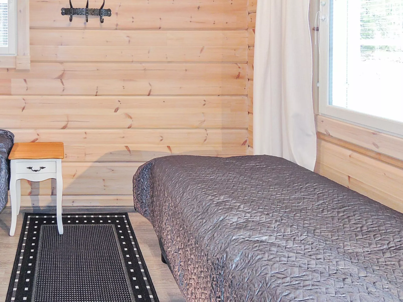 Nesterin helmi-Binnen