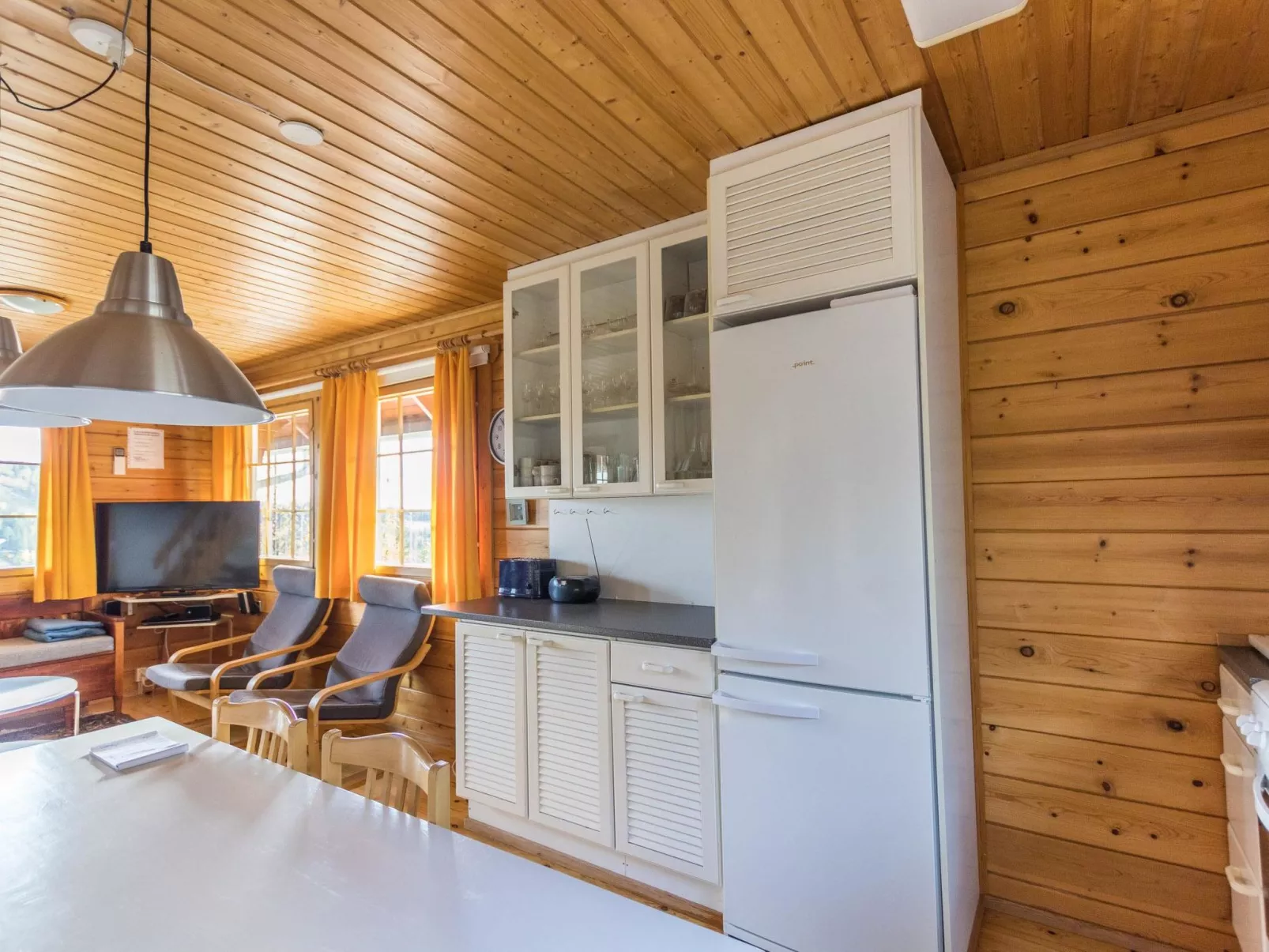 Alppikylä 1a paritalo-Binnen