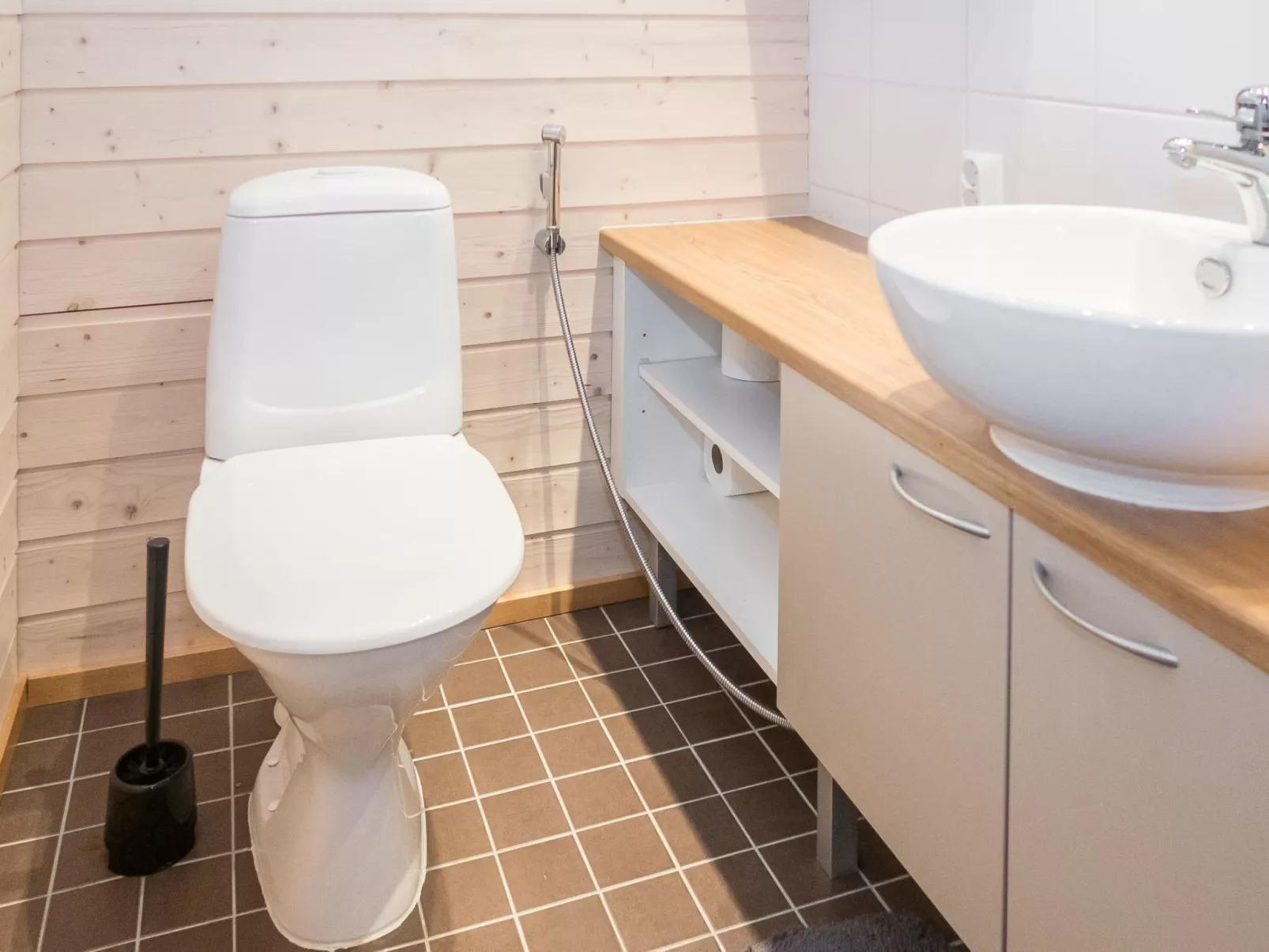 Rukan salmenhovi-Binnen