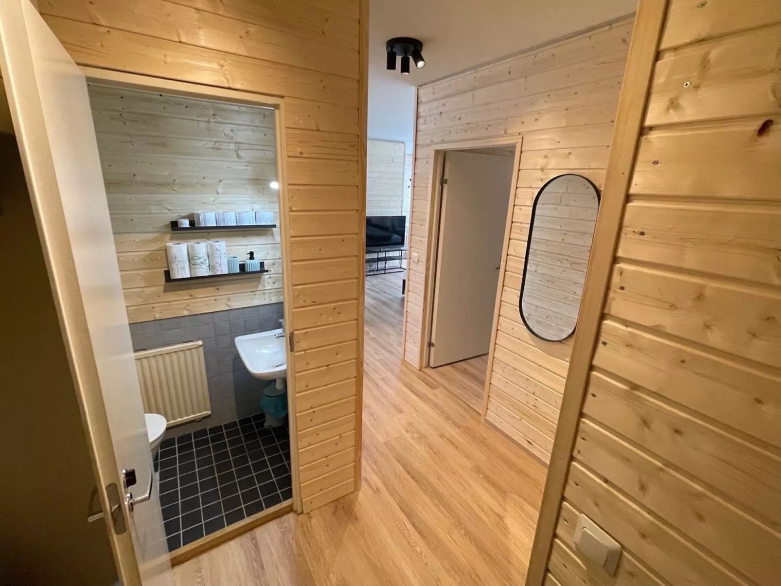 The cozy loggers suite-Binnen